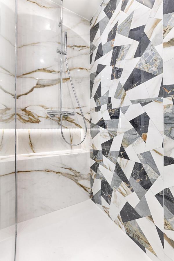 Unique Luxury Parisian Flat 2Br/6P -Champs Elysees Buitenkant foto