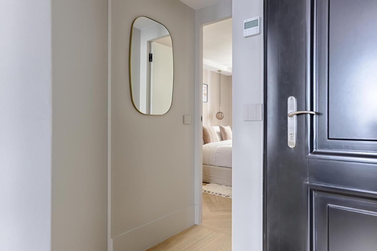 Unique Luxury Parisian Flat 2Br/6P -Champs Elysees Buitenkant foto