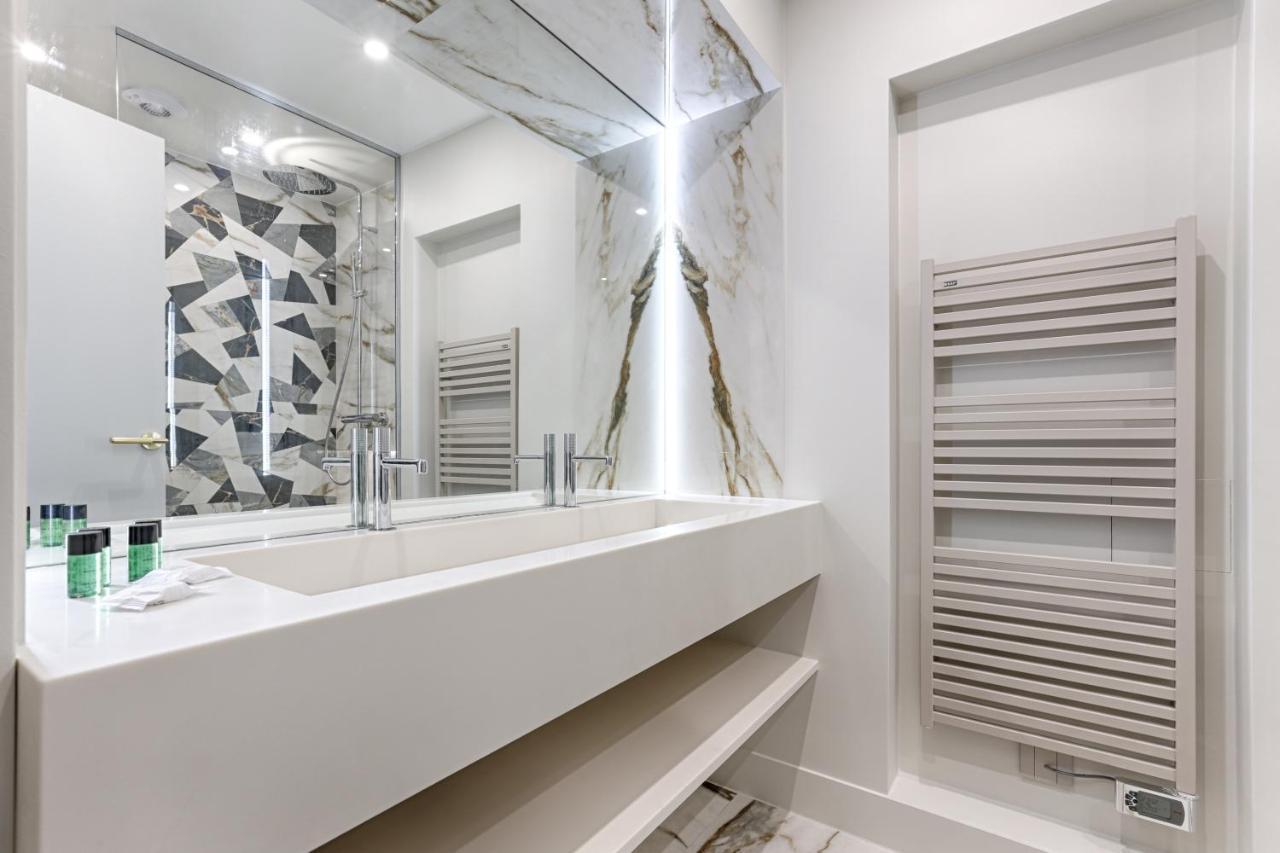 Unique Luxury Parisian Flat 2Br/6P -Champs Elysees Buitenkant foto