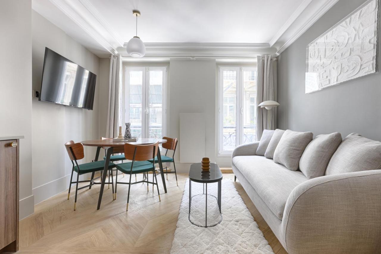Unique Luxury Parisian Flat 2Br/6P -Champs Elysees Buitenkant foto